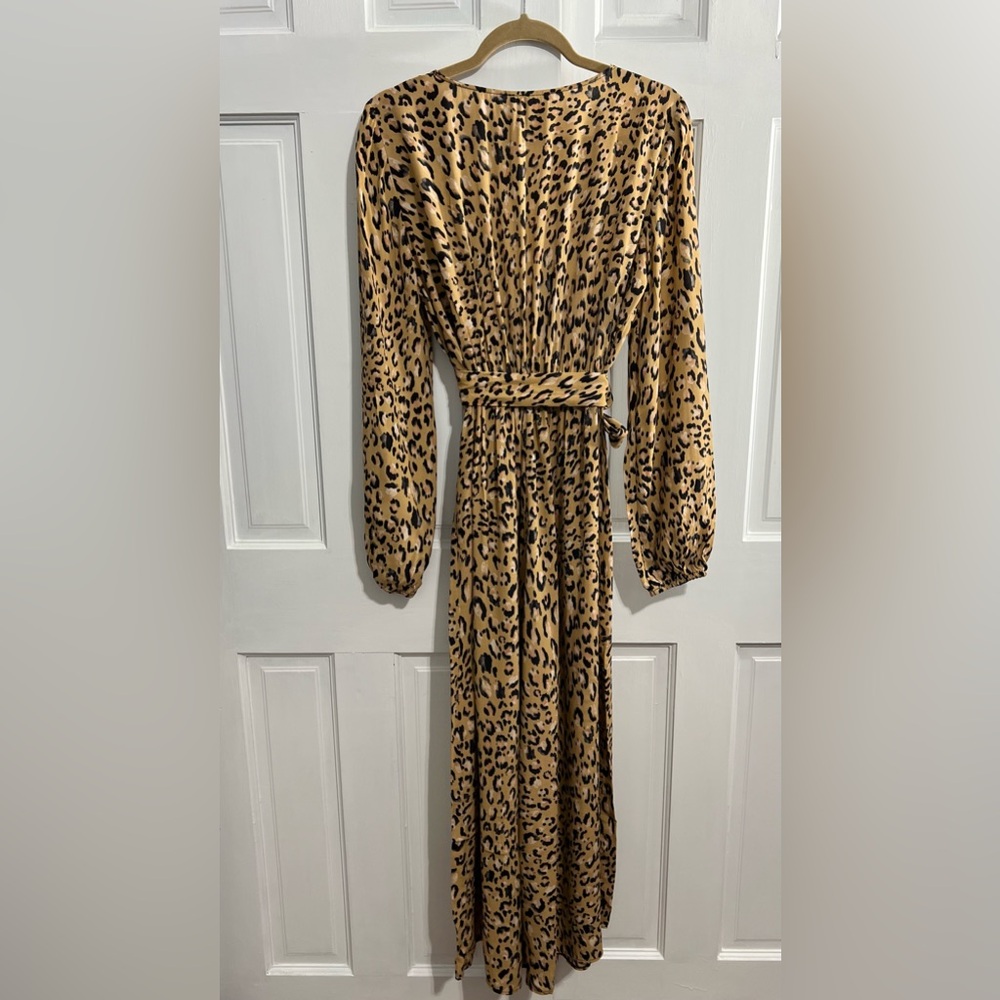 🆕ASOS DESIGN wrap tie jumpsuit 100% VISCOSE in leopard print size 8 - Picture 4 of 10